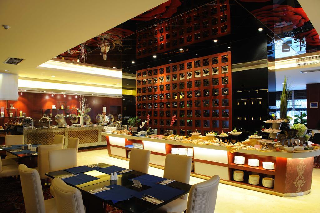 Shanghai Sky Rainbow Hotel Restaurant photo
